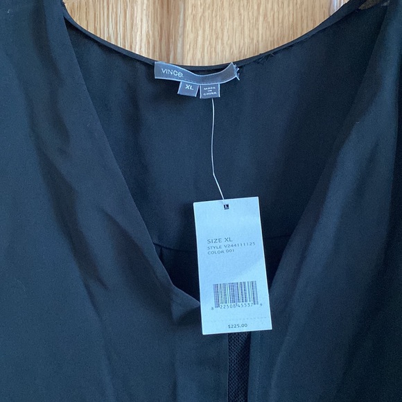 Vince brand. Sleeveless blouse. Beautiful and New with tags - Picture 2 of 2
